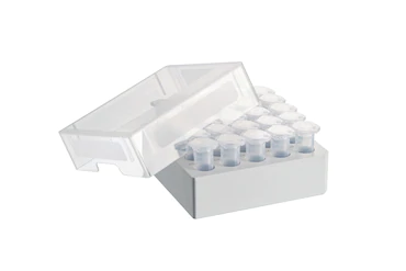 艾本德儲存盒 5 × 5, 可放置 25  個試管，5  mL，4  件，高 64  mm，2.5  英寸，聚丙烯材料，可耐受最低 -86  °C，可高溫高壓滅菌，帶蓋子并具有數(shù)字字母標(biāo)識